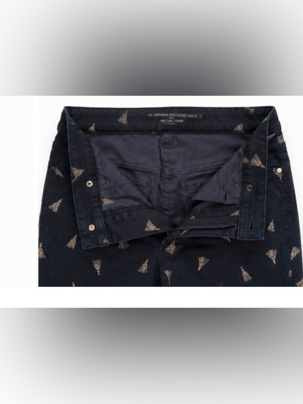 Chico’s women Ankle Pants Size 1 (US 8/10)Navy Tassel Print Stretch Cotton Blend - Picture 4 of 8